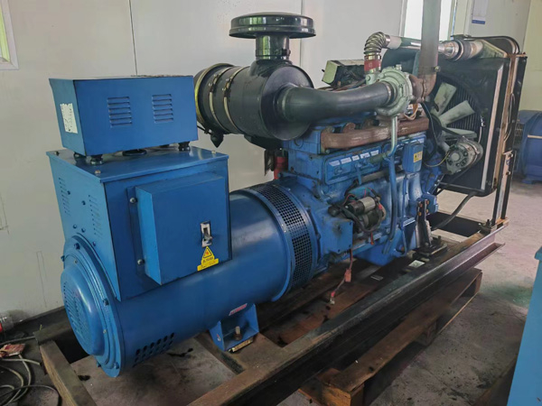 开江100kW柴油发电机组使用多级机油有哪些优缺点？